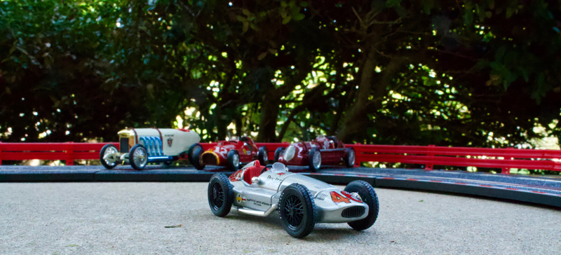 1947 Mercedes Benz Grand Prix, Don Lee Special, V-12, 486 hp, Top Speed: 185. During 1938, the rules for the Indianapolis 500 were modified to allow the European Grand Prix cars to compete, and in 1947, Tommy Lee entered the W154 with Duke Nalon as the driver. The car did not finish the Indy 500.